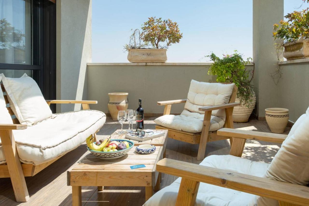 Sophisticated 3Br Penthouse In Jaffa'S Market เทลอาวีฟ ภายนอก รูปภาพ